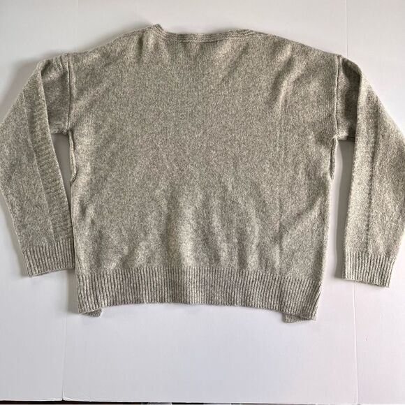 NWT Newbury Kustom V Neck Wool Blend Gray Sweater Unique Cut Out Hem Size Large - Picture 4 of 12
